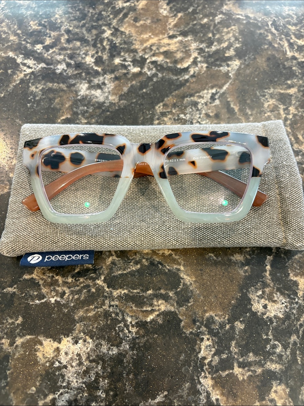 Peepers Take a Bow Readers. Tortoiseshell & Mint Square Blue Light Glasses +1.75